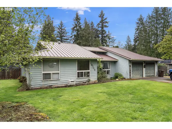 18705 S Forest Grove Loop, OregonCity, OR 97045