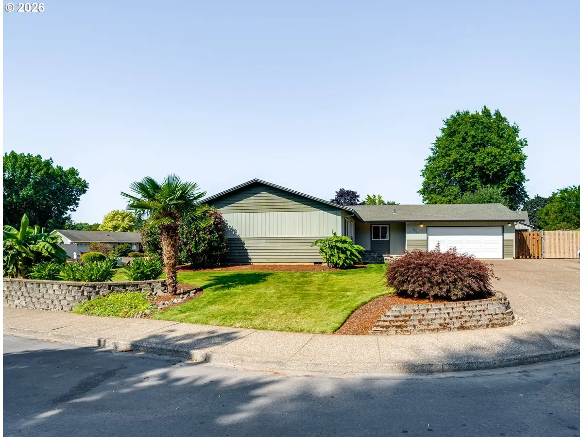 1635 SE Queenborough Ct, McMinnville, OR 97128 - #1
