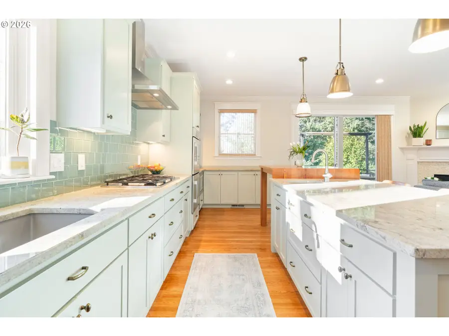 8746 SW Toma Ct, Portland, OR 97225 - Image #3