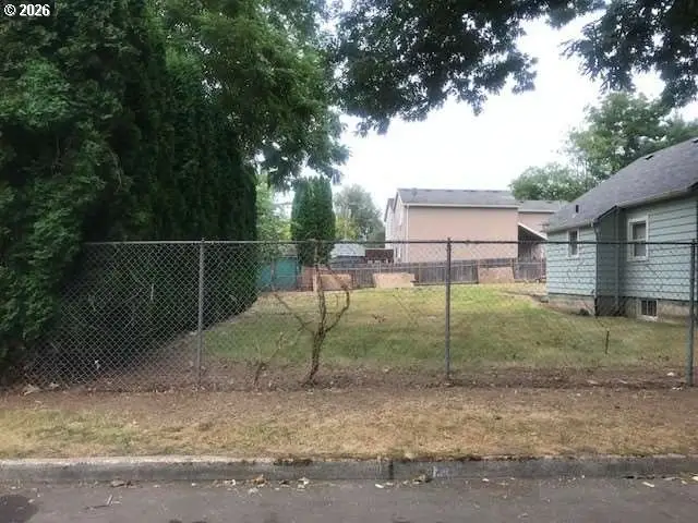 707 NE 2nd St, Gresham, OR 97030 - #2