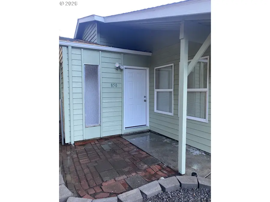 850 W Powell Blvd, Gresham, OR 97030 - #3