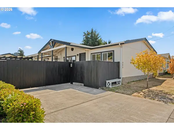 285 S 52nd Pl, Springfield, OR 97478