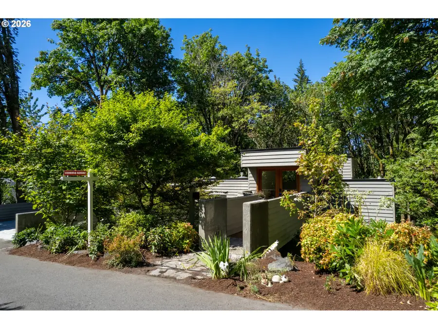 3128 SW Cascade Dr, Portland, OR 97205 - #2