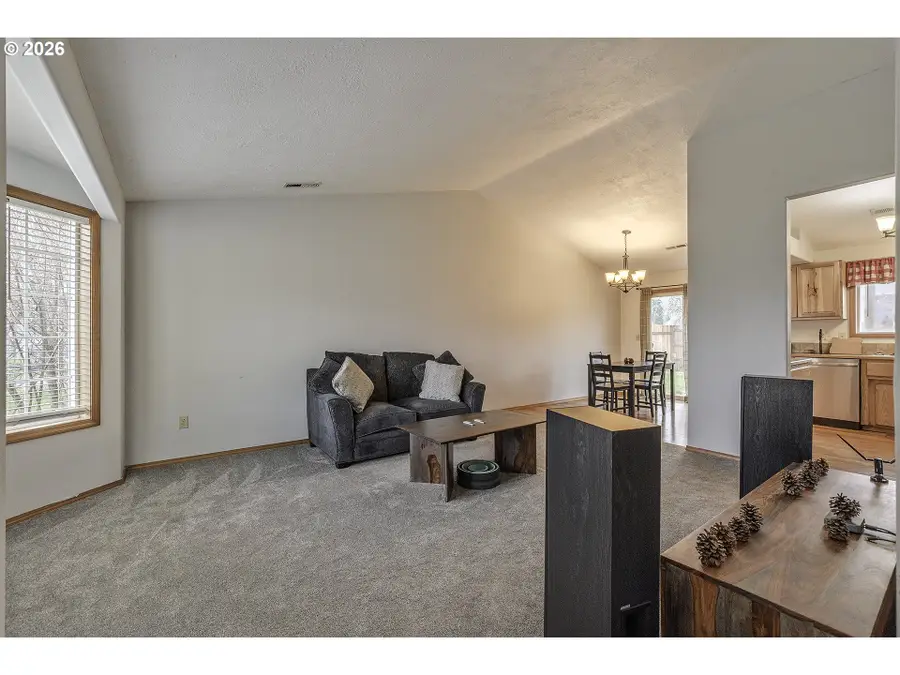 807 NE Sherman St, Sheridan, OR 97378 - #2