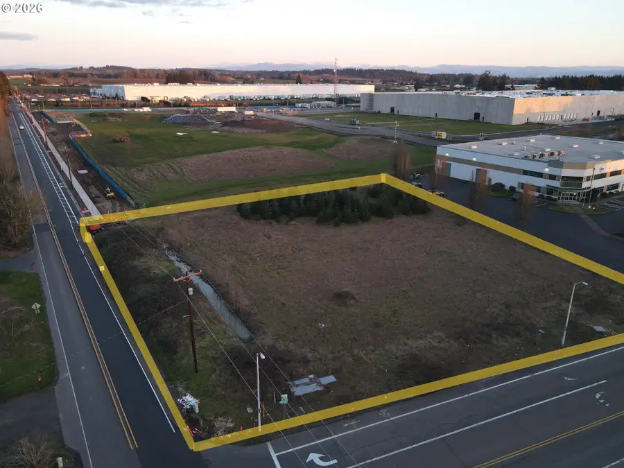 105 S Hazel Dell Way, Canby, OR 97013 - #3