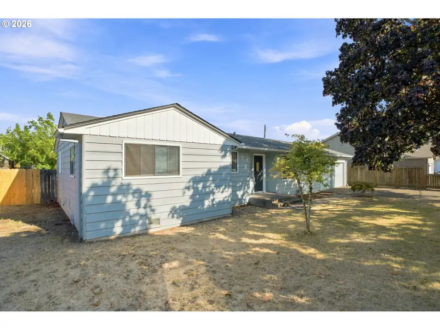 1099 Arcadia Dr, Eugene, OR 97401 - #3