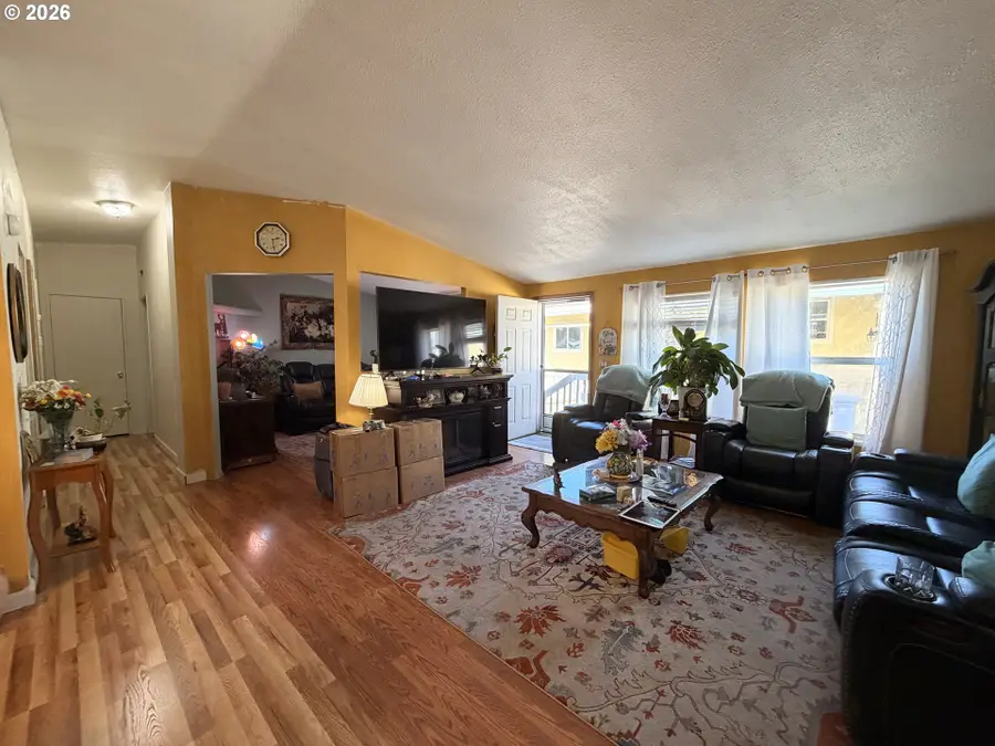 212 NW Bree Dr, Winston, OR 97496 - #3