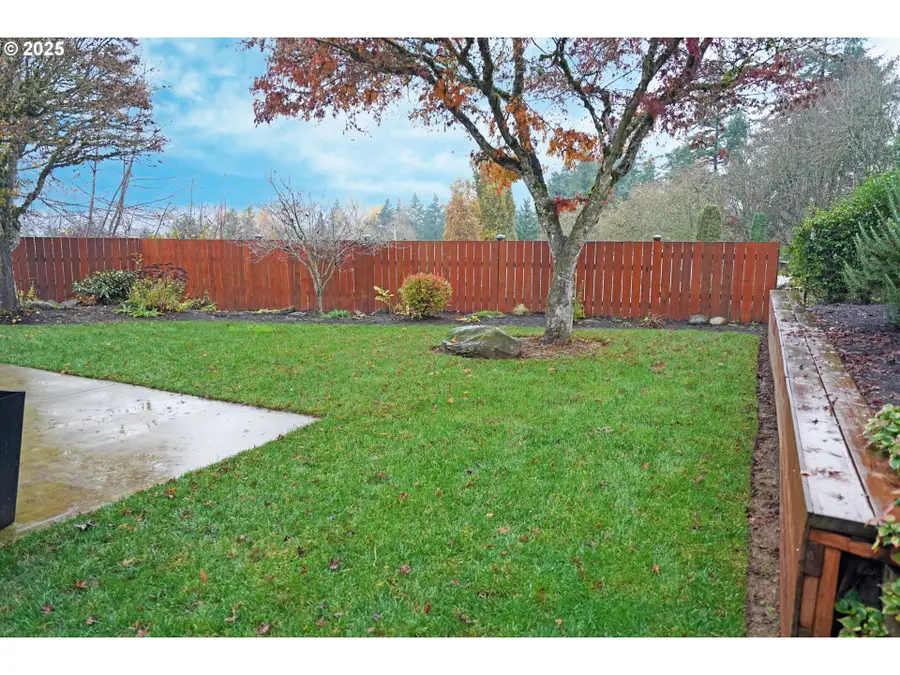 14996 S Blue Vista Dr, Northwest Clackamas, OR 97045 - Image #2