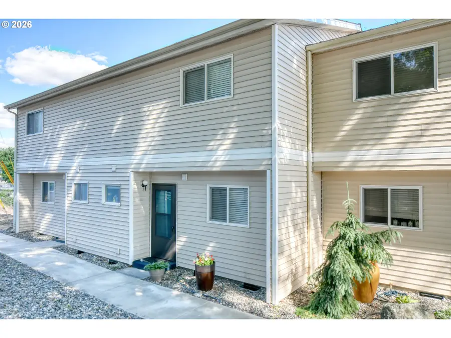 1900 NW Carden Ave #2, Pendleton, OR 97801 - #2