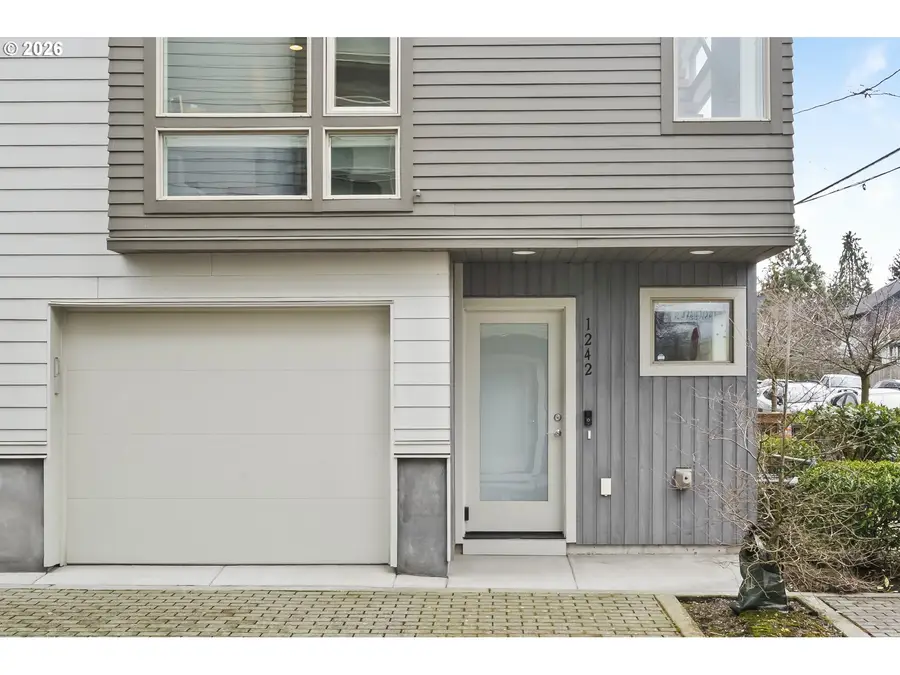 1242 N Morgan St, Portland, OR 97217 - #2