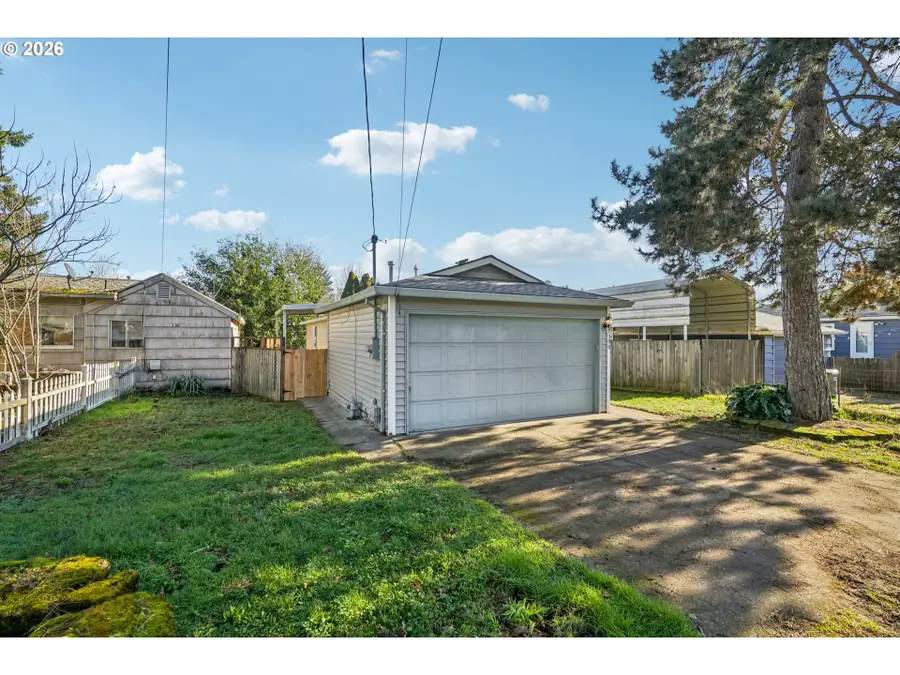 7306 SE 76th Ave, Portland, OR 97206 - #2