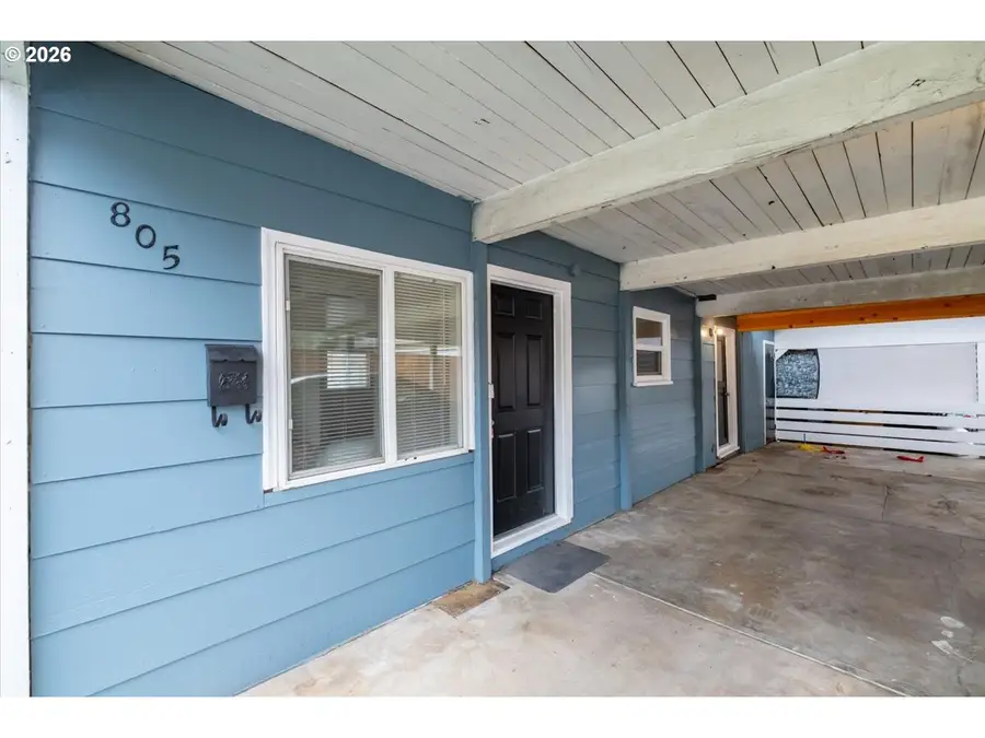 805/815 4th Ave, Sweet Home, OR 97386 - #2