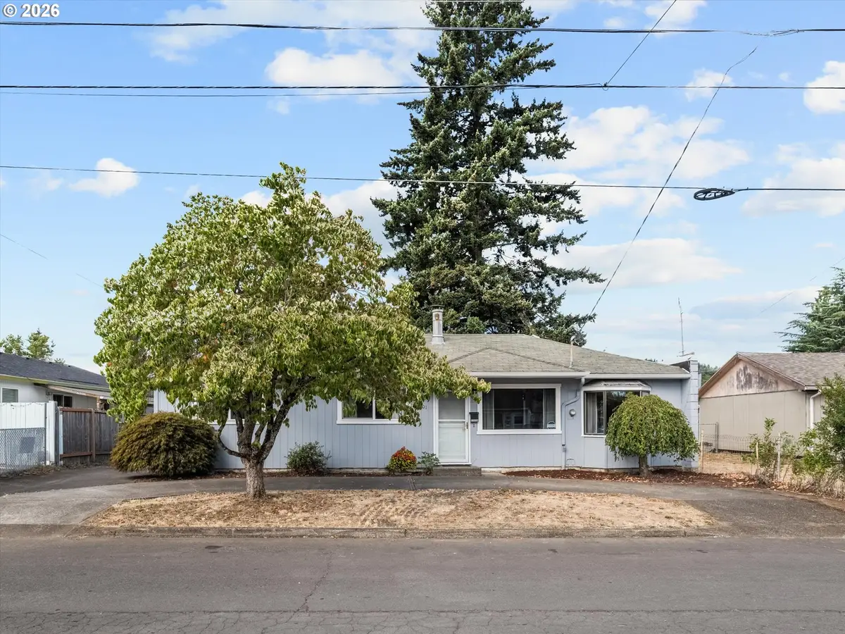 9801 SE Pardee St, Portland, OR 97266 - #1