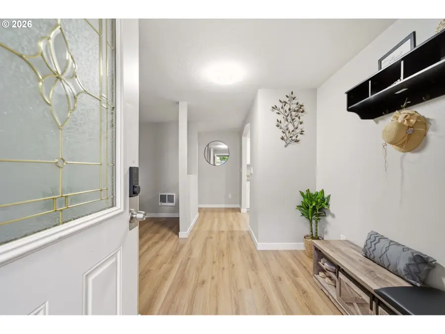 1302 Bloyd St, Kelso, WA 98626 - #3