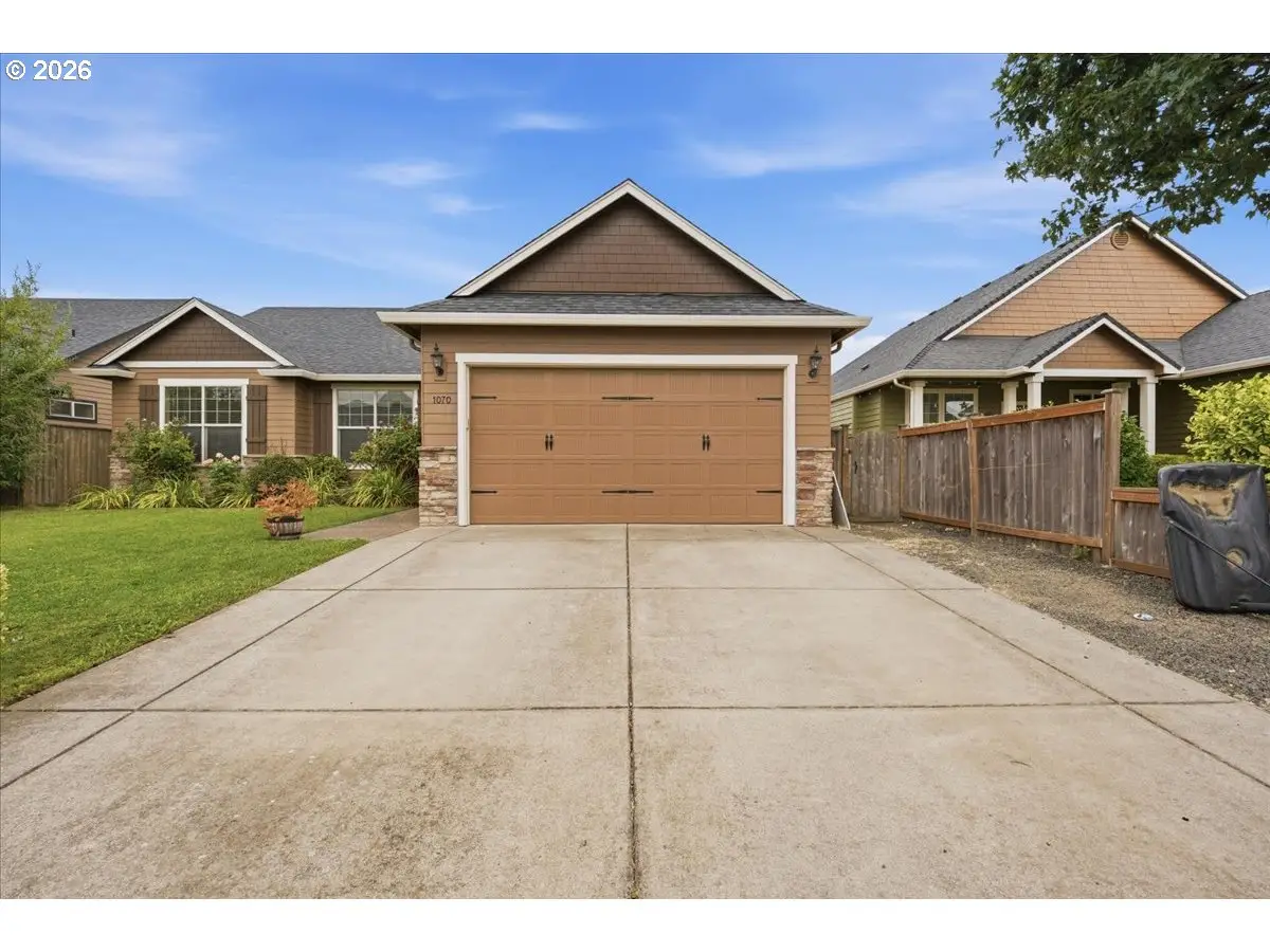 1070 Prairie Meadows Ave, Junction City, OR 97448 - #1