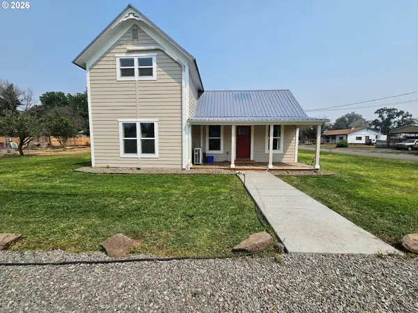 867 S 3rd St, Union, OR 97883