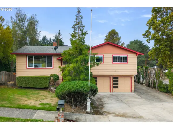 586 SW 6th St, Gresham, OR 97080