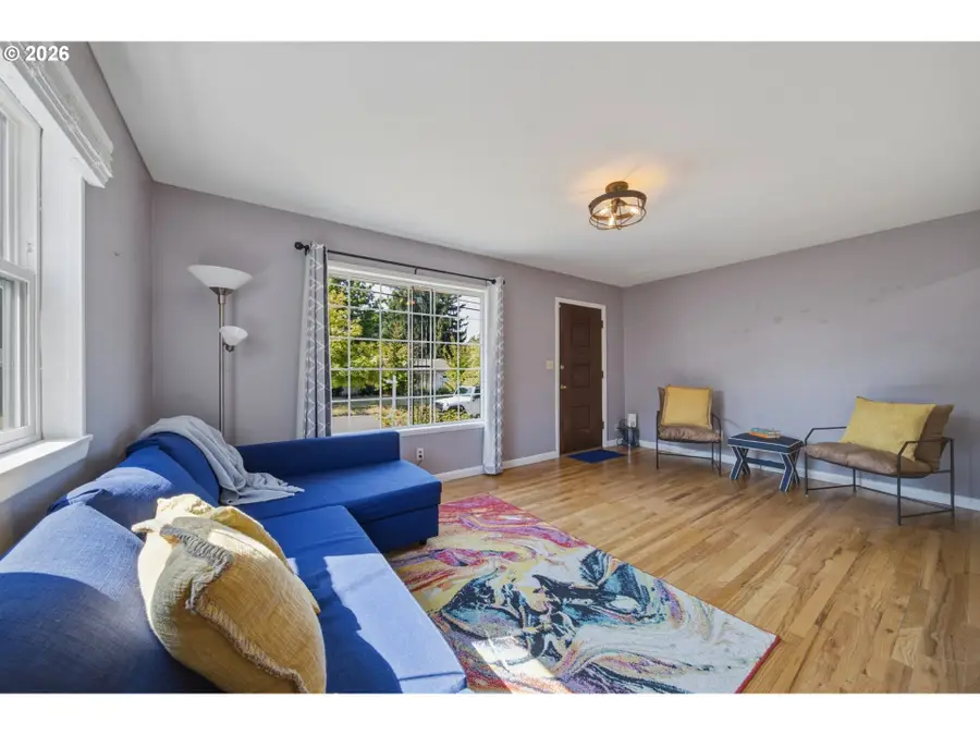 11005 NE Schuyler St, Portland, OR 97220 - #3