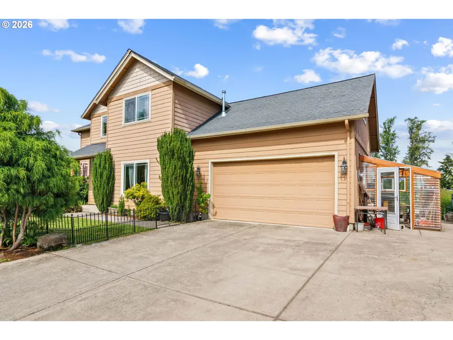 2264 Blue Heron Ln, Eugene, OR 97402 - #2