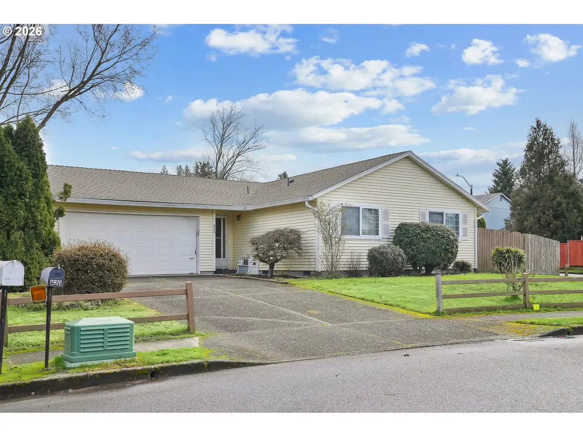 820 NE Cochran Ave, Gresham, OR 97030 - #1