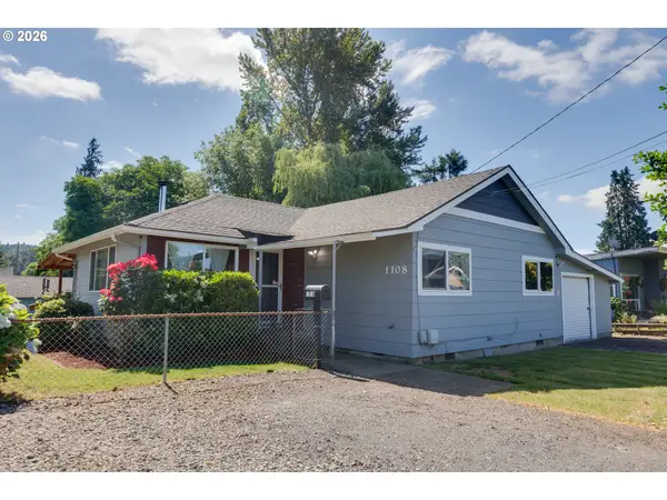 1108 S 8th Ave, Kelso, WA 98626