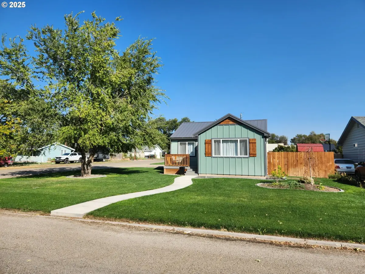 524 N 4th St, Nyssa, OR 97913 - #1