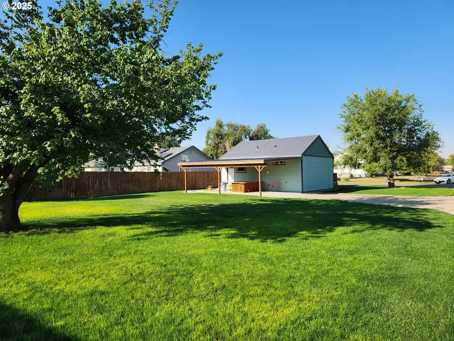 524 N 4th St, Nyssa, OR 97913 - #3