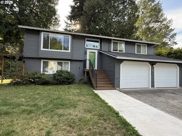37480 Dubarko Rd, Sandy, OR 97055