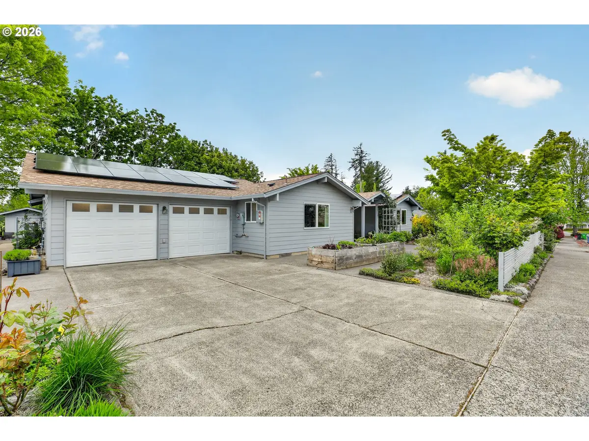 1445 NE Country Club Ave, Gresham, OR 97030 - #1