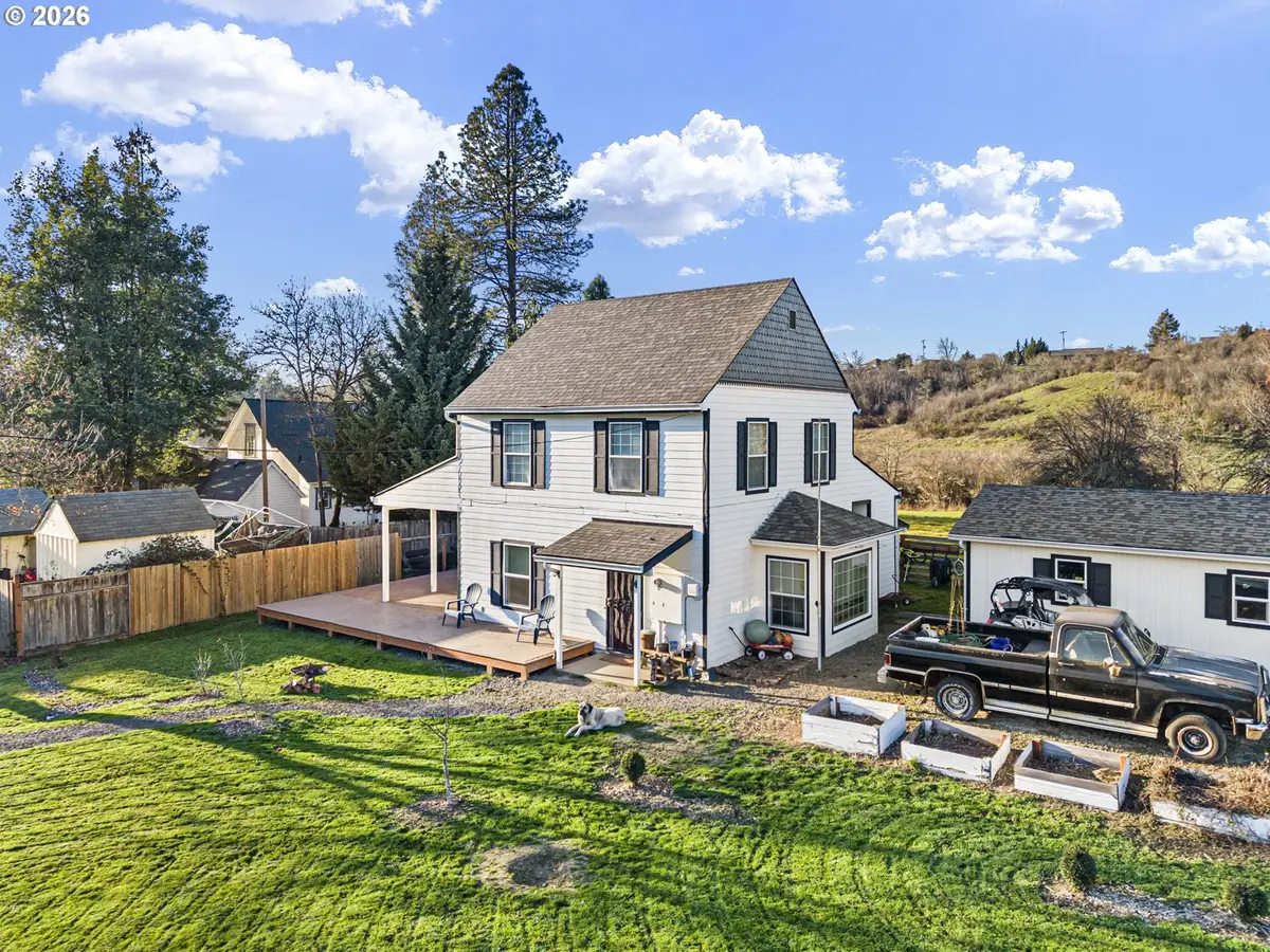 777 Oak St, Oakland, OR 97462 - #1