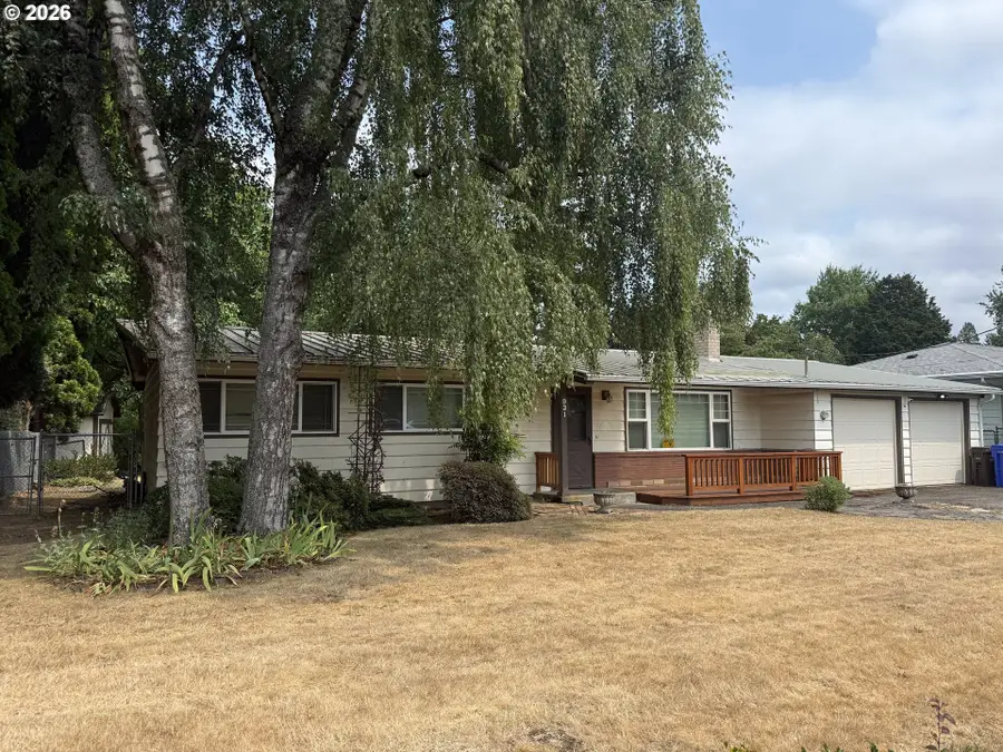 931 SE 5th St, Gresham, OR 97080 - #3