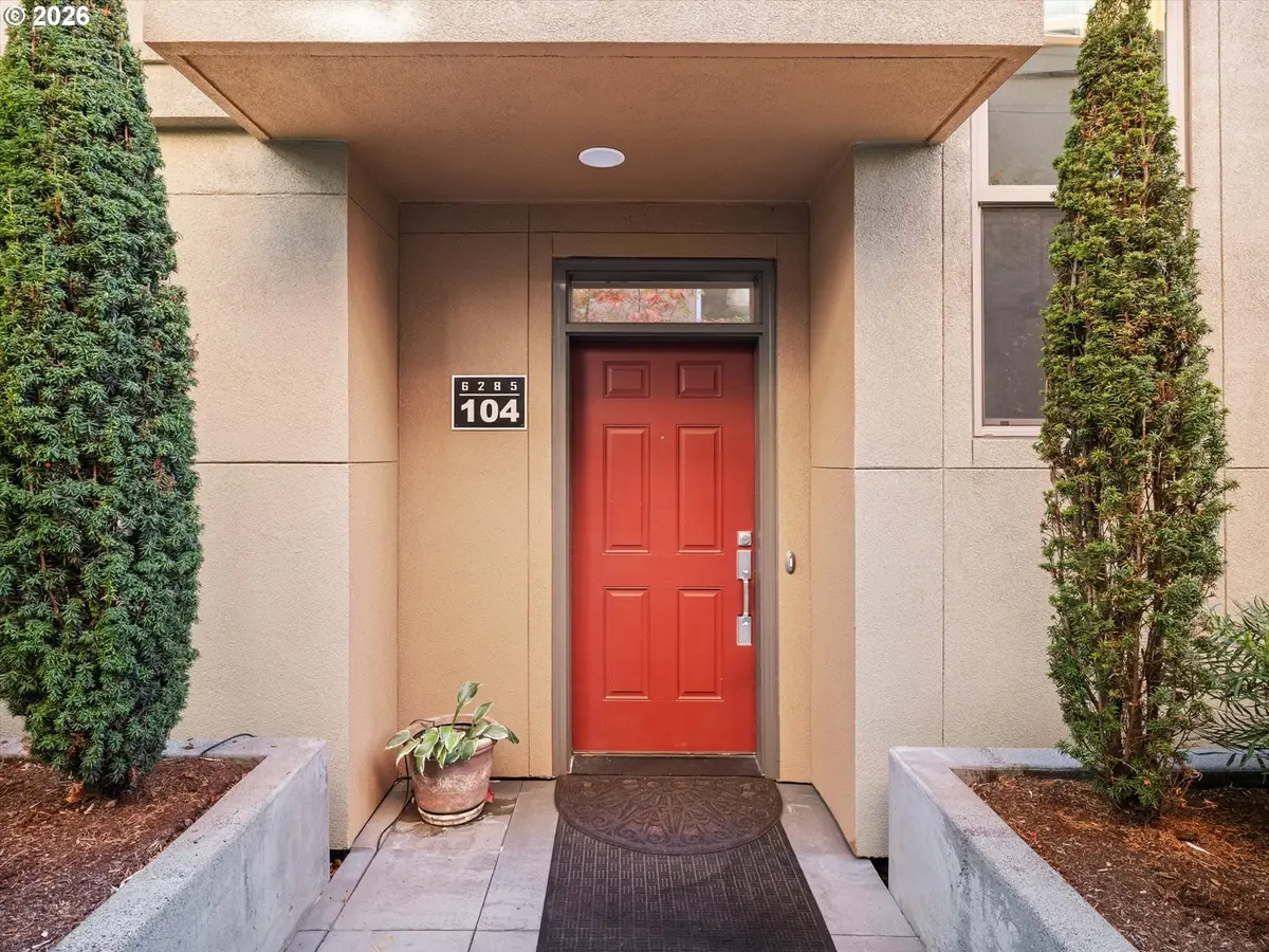 6285 NE Carillion Dr #104, Hillsboro, OR 97124 - #1