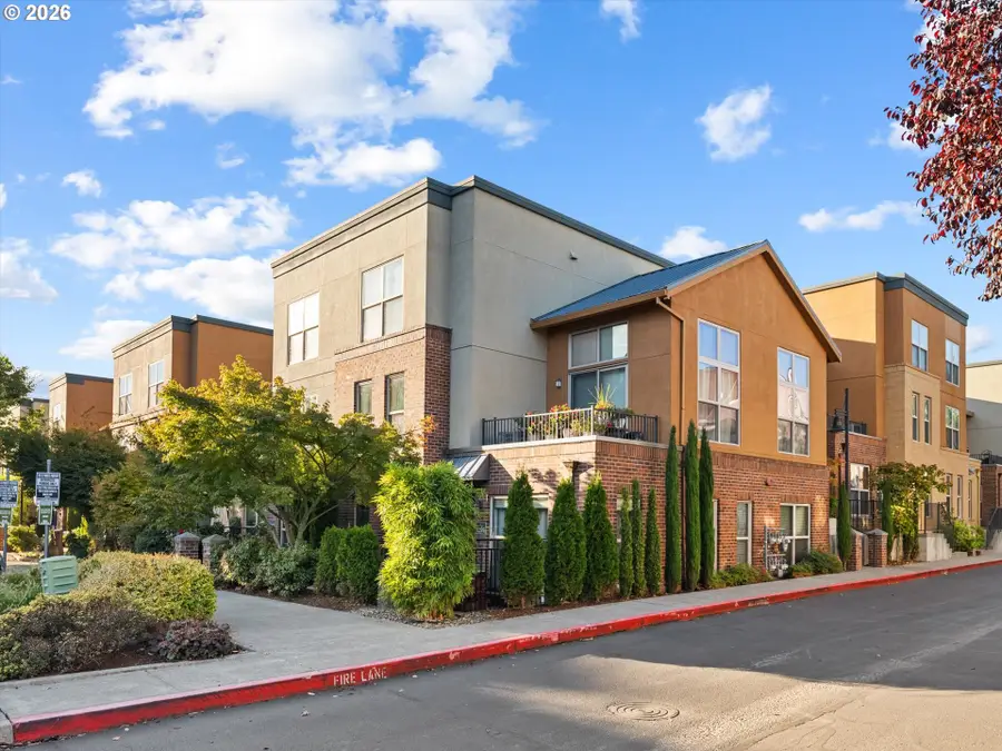 6285 NE Carillion Dr #104, Hillsboro, OR 97124 - #3