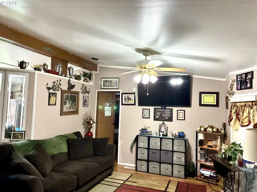 2145 31st St #39, Springfield, OR 97477 - #3