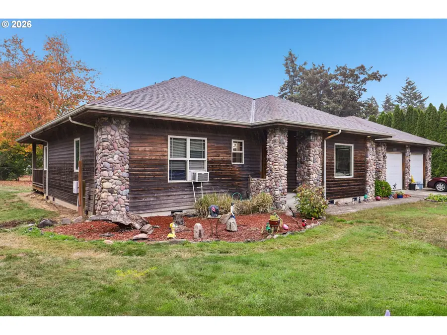 19301 Sunnyridge Ct, Northwest Clackamas, OR 97045 - #2
