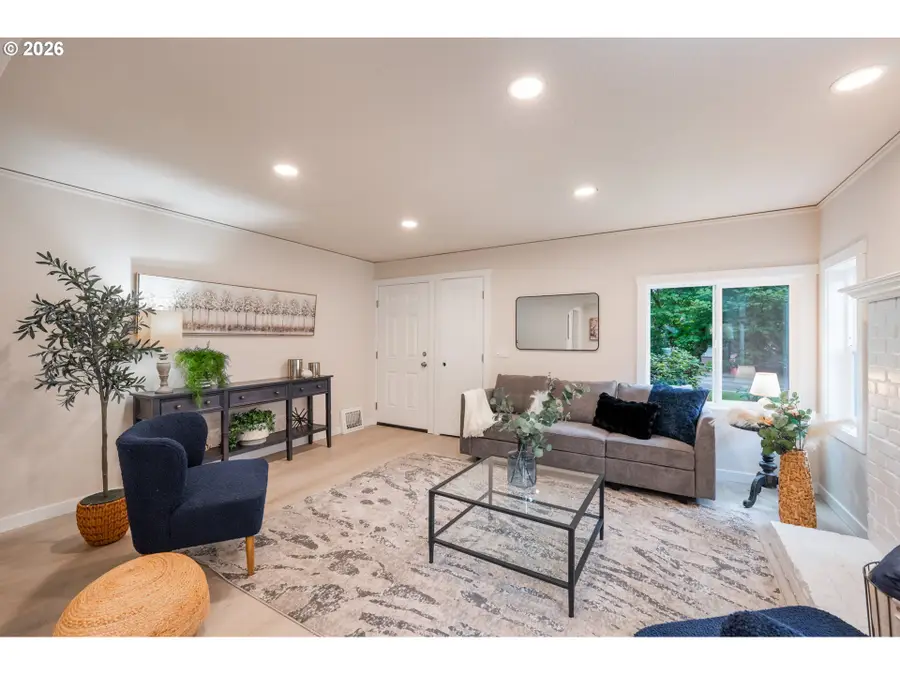 6240 SW Lombard Ave, Beaverton, OR 97008 - Image #3