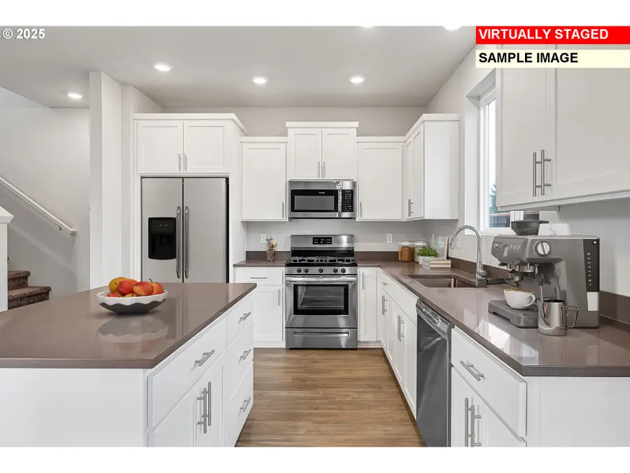 8940 SW Vermillion Dr, Tualatin, OR 97062 - Image #2