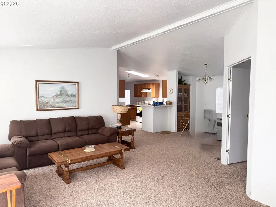 215 SE Anchor Ave, Depoe Bay, OR 97341 - #3