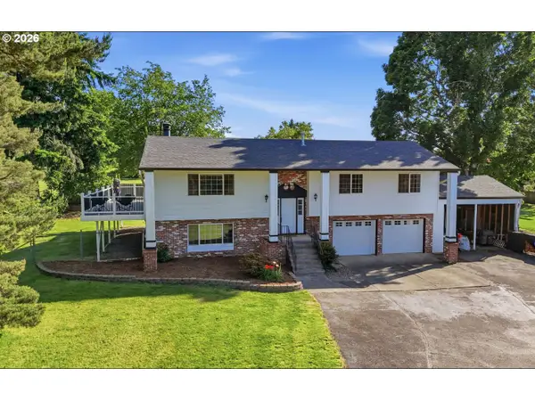 22892 SE Belmont Ct, Damascus, OR 97089