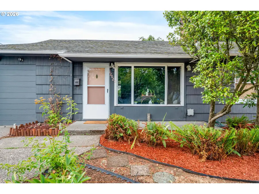 12020 NE Thompson St, Portland, OR 97220 - #3