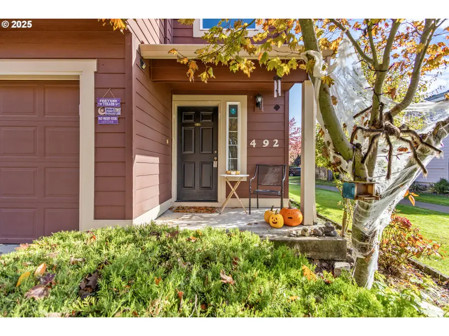 492 S Donna Dr, Newberg, OR 97132 - #2