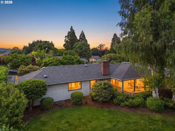 3000 Gilham Rd, Eugene, OR 97408