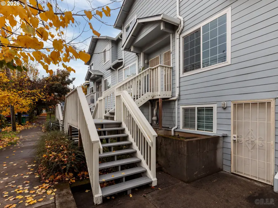 6621 N Columbia Way, Portland, OR 97203 - #2