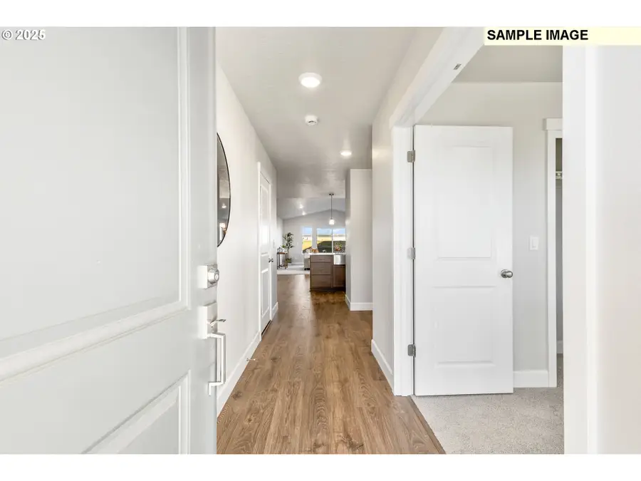 867 NE Laurel Springs Dr, Hermiston, OR 97838 - Image #3