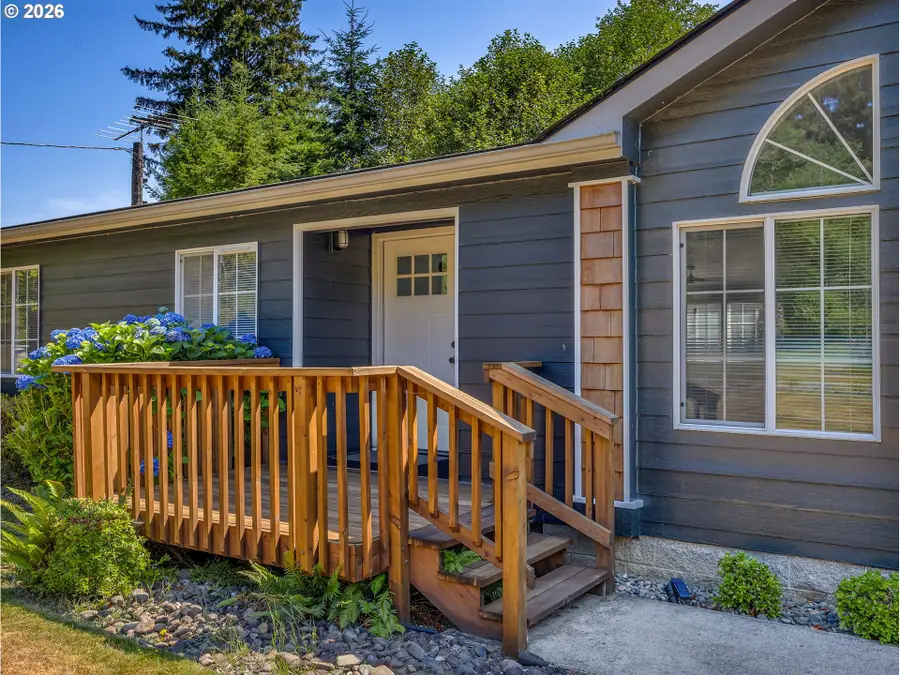 38148 Labiske Ln, Astoria, OR 97103 - #3