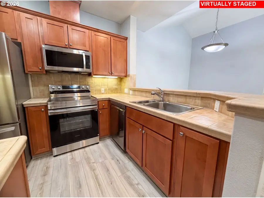 5155 Summerlinn Way, West Linn, OR 97068 - #2