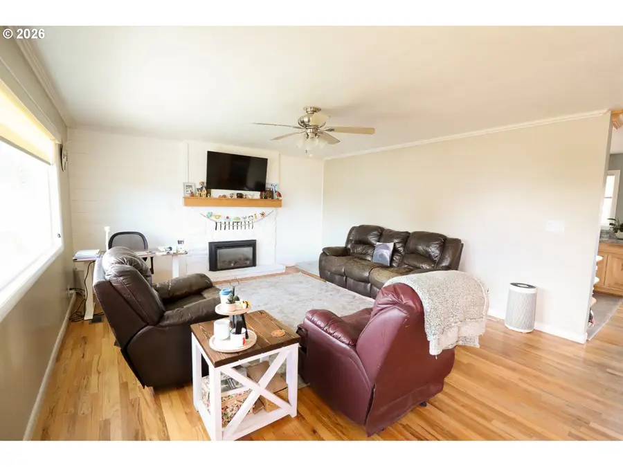 2305 16th St, Baker City, OR 97814 - #3
