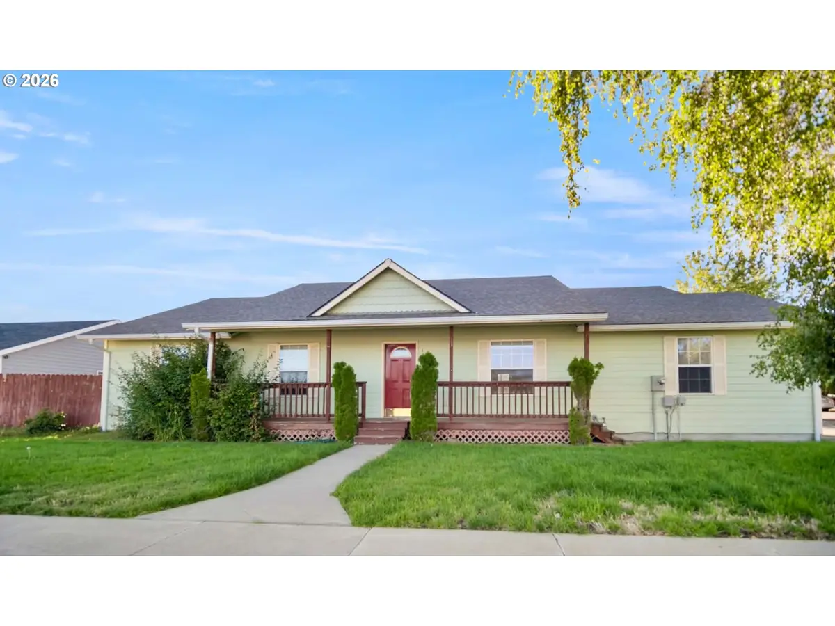 114 18th St, La Grande, OR 97850 - #1