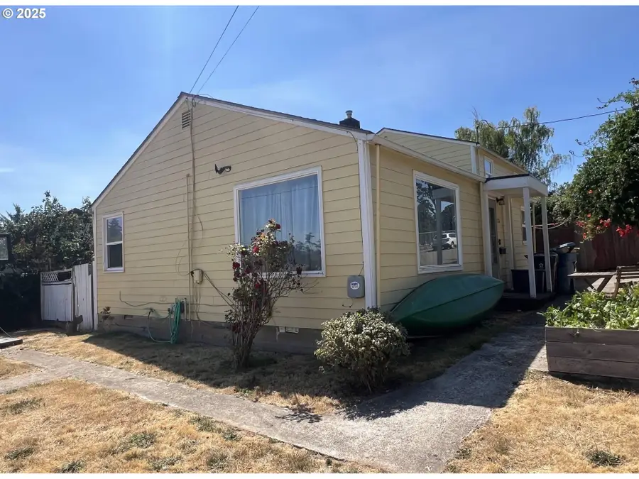 210 Hoyt St, Salem, OR 97302 - Image #2