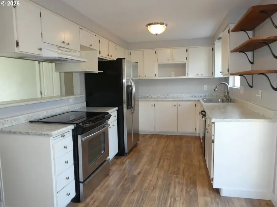 141 Hood St, Oregon City, OR 97045 - #2